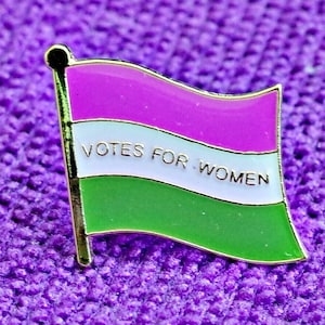 Suffragette Flag Lapel Pin Badge Votes For WOMEN * Suffragettes Symbol FEMINIST