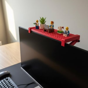 LEGO® - Compatible Monitor Shelf - Universal Fit Clip-On Screen Shelf for Minifigs, Webcam & Desk Decor Red