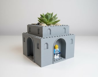 LEGO Compatible Castle Planter with Minifigure Display