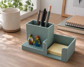 Organizador de mesa compatível com LEGO e expositor de minifiguras, porta-canetas e blocos de notas adesivas personalizado, presente para escritório, presente para mesa de professor
