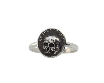 Memento Mori Skull Disc Ring