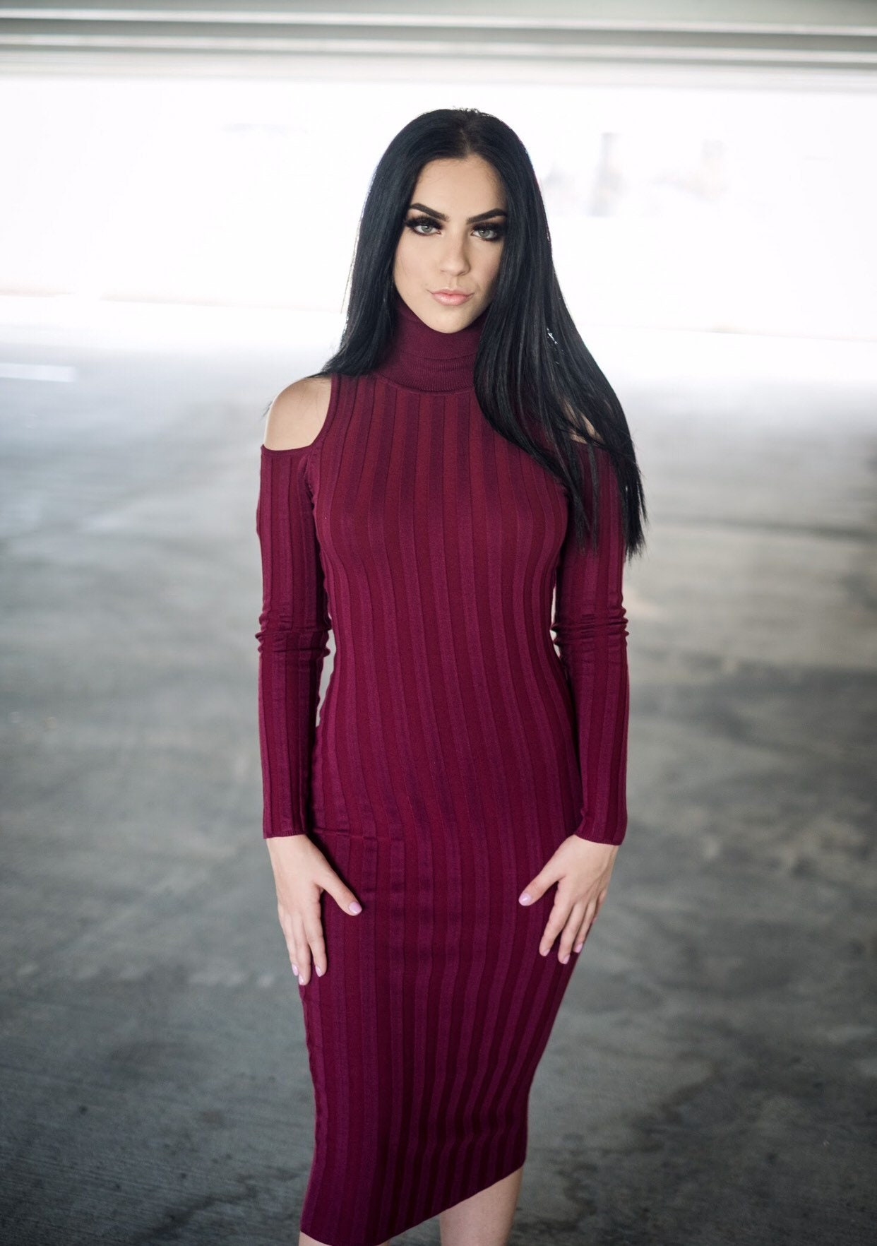 Wine Cold Shoulder Bodycon Dress