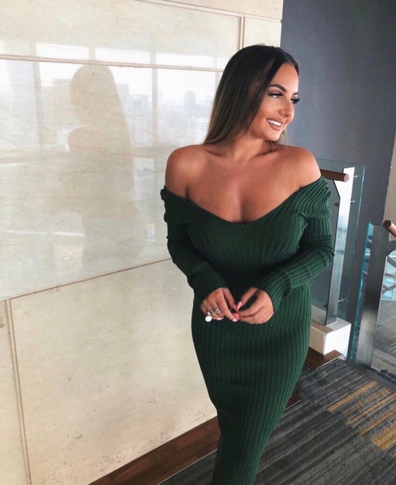 green emerald velvet dress Lacy Ribbed Midi Dress main image 0