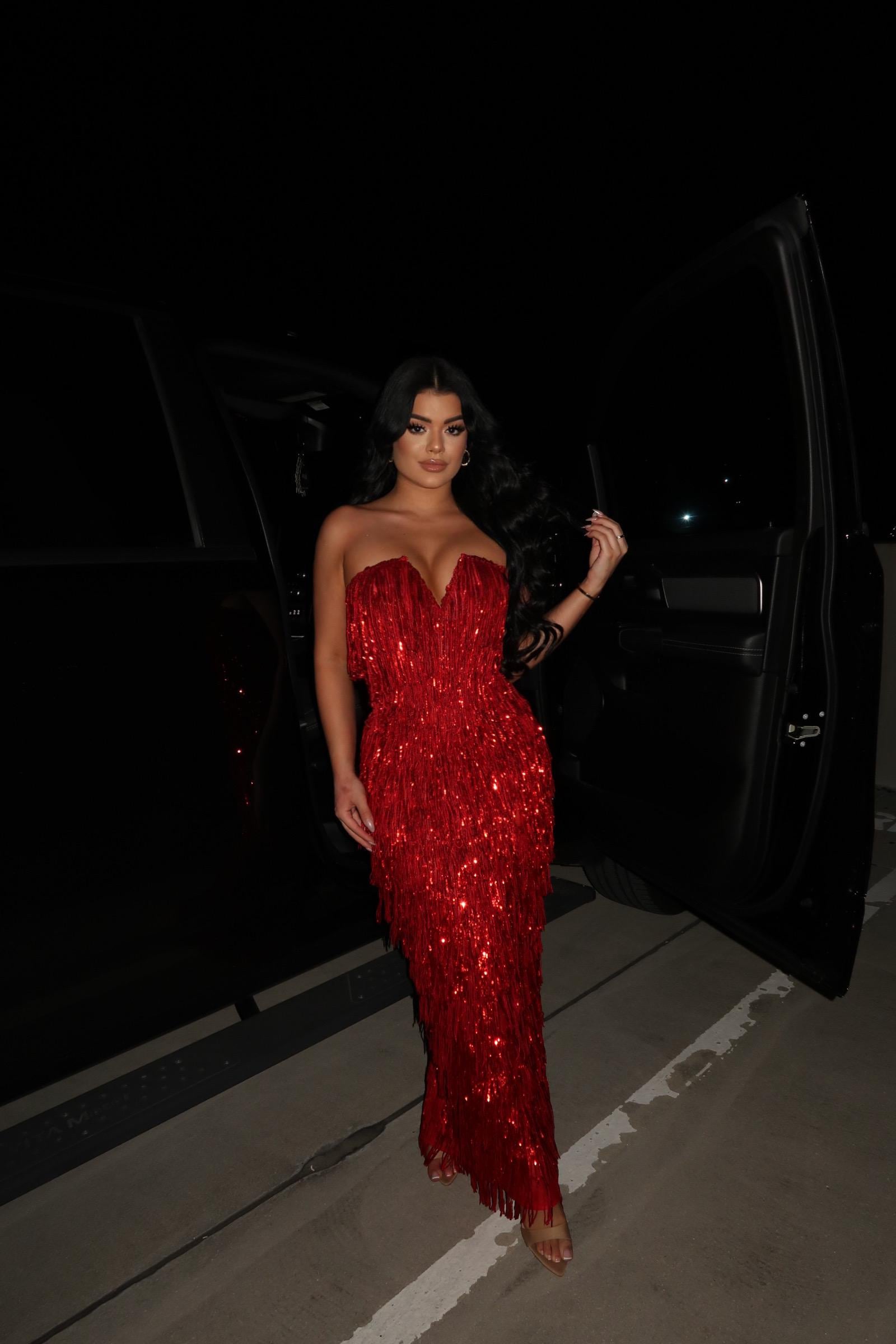 Red sequin dress canada deals