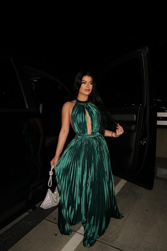chinese dress ladies Emerald Green Off Shoulder Satin Pleated Bodice Maxi Dress – The Prissy  Pelican main image 1