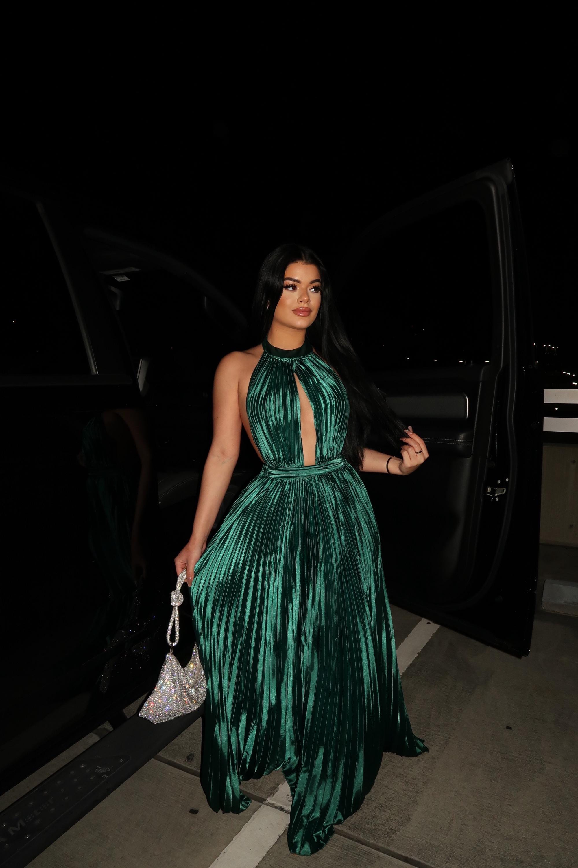 Green Pleated Maxi Dress Green Pleated Maxi Dress