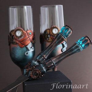 Steampunk Wedding Gift Glasses, Personalized Steampunk Wedding Flutes, Steampunk Couple Wedding gift, Steampunk Bride and Groom gift Set
