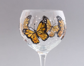 MONARCH BUTTERFLY GIN Glass, Entomology gift glass, 40th Birthday gin glass, Hand - painted botanical glass, Personalised baloon glass