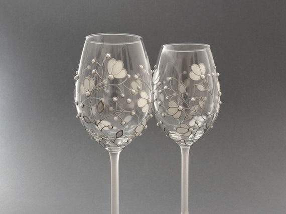 30th Wedding Anniversary Wine Glasses, Pearl Milestone Toasting Glasses -  Etsy Ireland