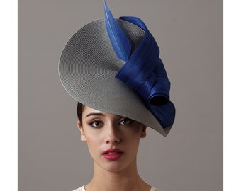 Elegant Royal Ascot hat for women, Grey & blue derby hat with feather, large fascinator blue, grey wedding hat, Oaks day hat, Ascot lady hat