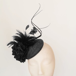 Black feathers derby hat, small wedding fascinator hat woman, Tea Party dress hats for ladies derby day, feathers pillbox hat black Ascot,