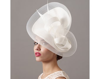 Elegant White fascinator hat for women, Big Bride veil wedding hat white, Kentucky Derby hat woman, White Ascot hat large, fascinator veil