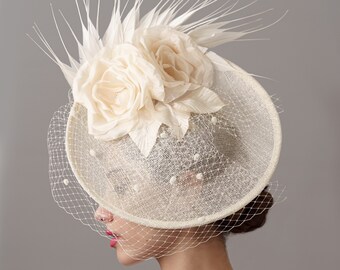Elegant Bride veil saucer hat Ivory, Cream Tea Party hat ladies, veil wedding hat woman, feathers derby fascinator, ladies day Ascot races