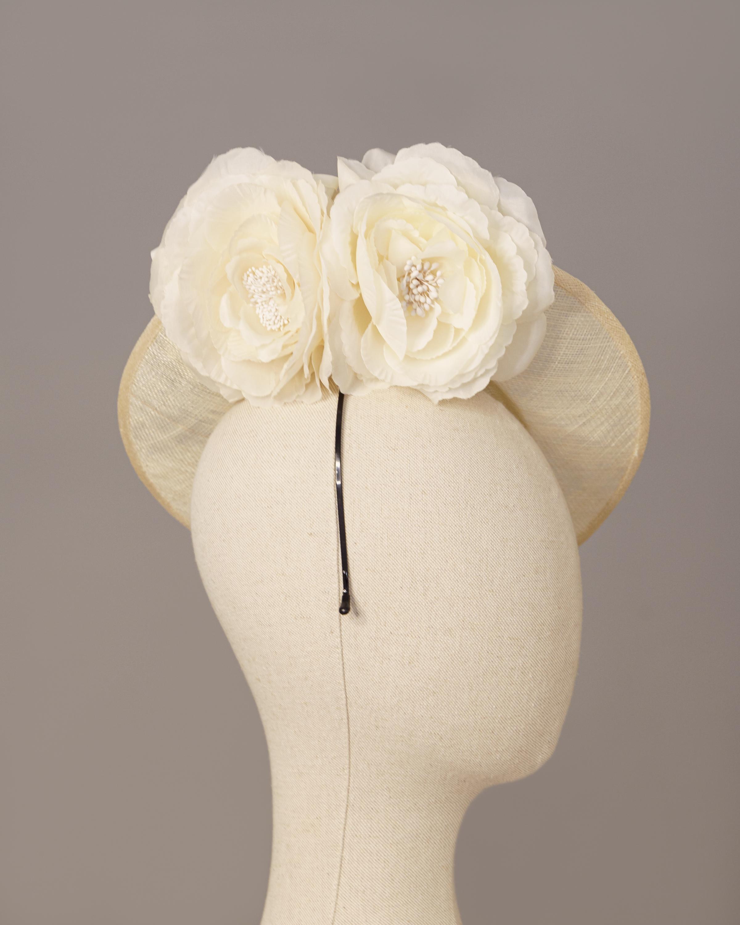 Cream Wedding Saucer Hat With Flowers - Ivory Royal Ascot  display picture 2