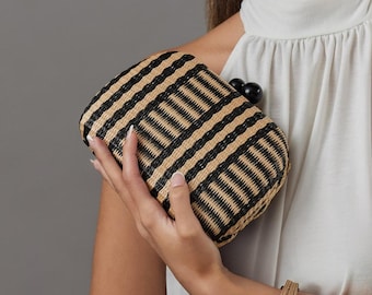 Beige and black striped clutch bag, race day purse, clutch for Ascot or tea party, Bold stripe clutch, Black beige clutch for weddings