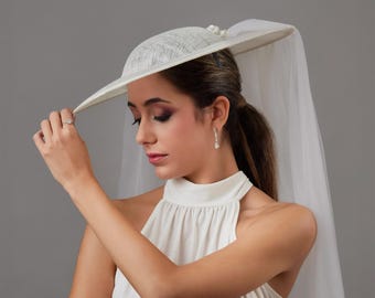 Pamela blanca de novia con velo - sombrero de boda novia con velo - velo novia tul - sombrero original novia velo largo - Tocado novia velo