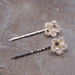 2 PC Silver Porcelain Flower Bridal Hair Pin Pin, Flower Wedding Hair Pin, Wedding Hair Accessory, Bridesmaids Hair Pin Gift UP1460