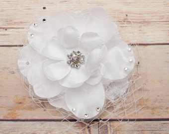 White Flower Hair Clip With White Fishnet, Bridal Fascinator, Hair Accessory - GH4908