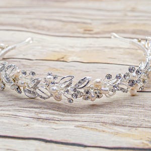 Silver Bridal Headband with Metal Floral Design - Romantic Wedding Hairpiece - Vintage-Inspired Bridal Headpiece Freshwater Pearls (8914)