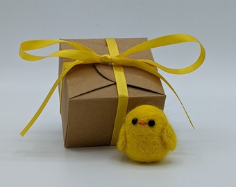 Mini pollito de Pascua de fieltro hecho a mano