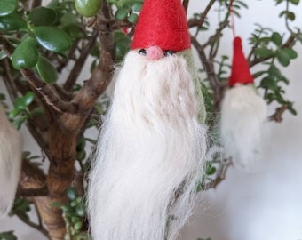 Decoración de árbol de Navidad de gnomo de fieltro hecha a mano
