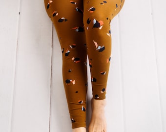 Organic Cotton Women's Leggings: Abstract Print Yoga Pants