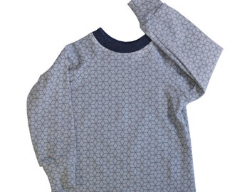 Sweater with diamond design