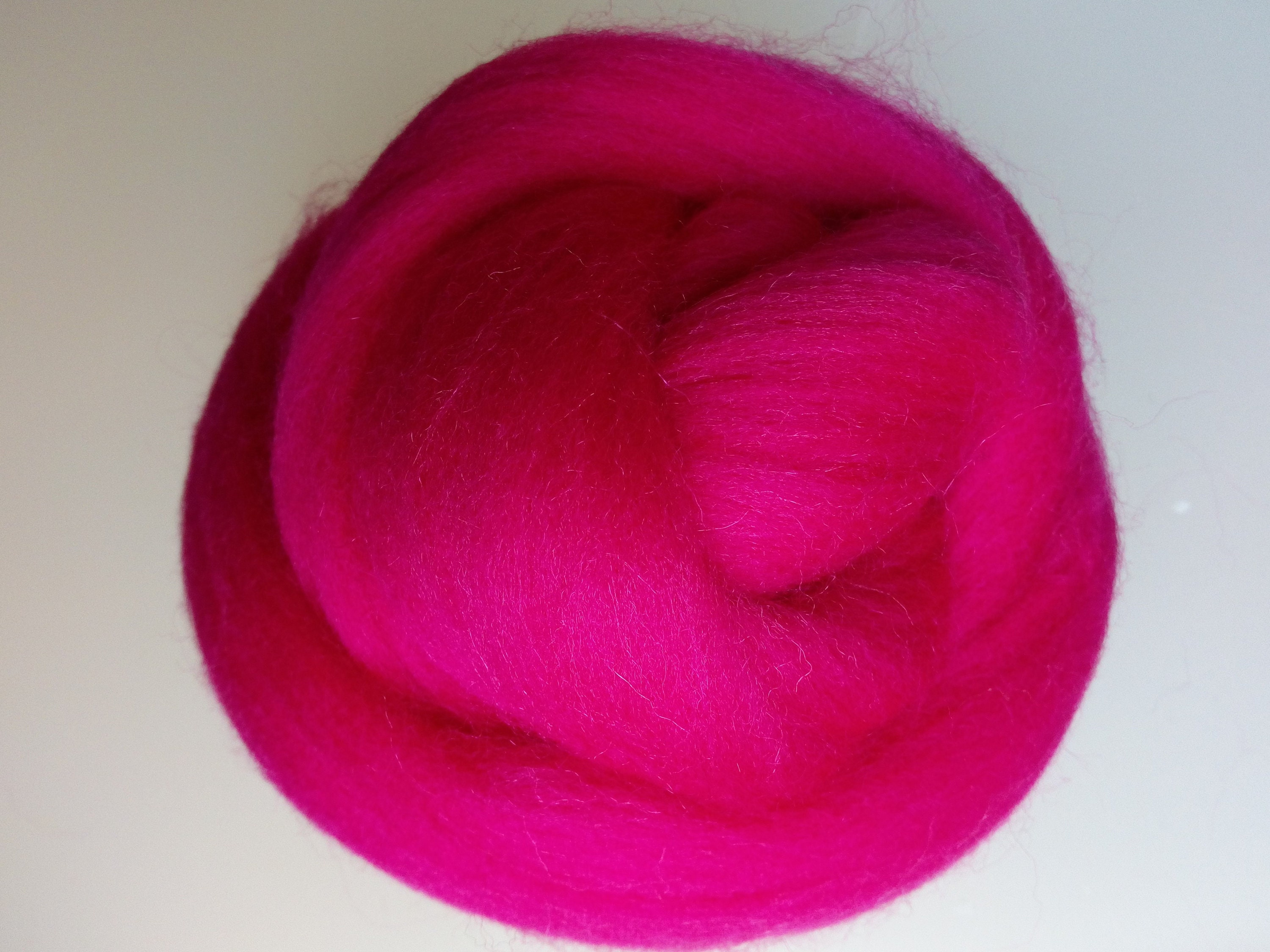Magenta Pink 100 Merino Wool Tops Roving Felting Spinning Etsy