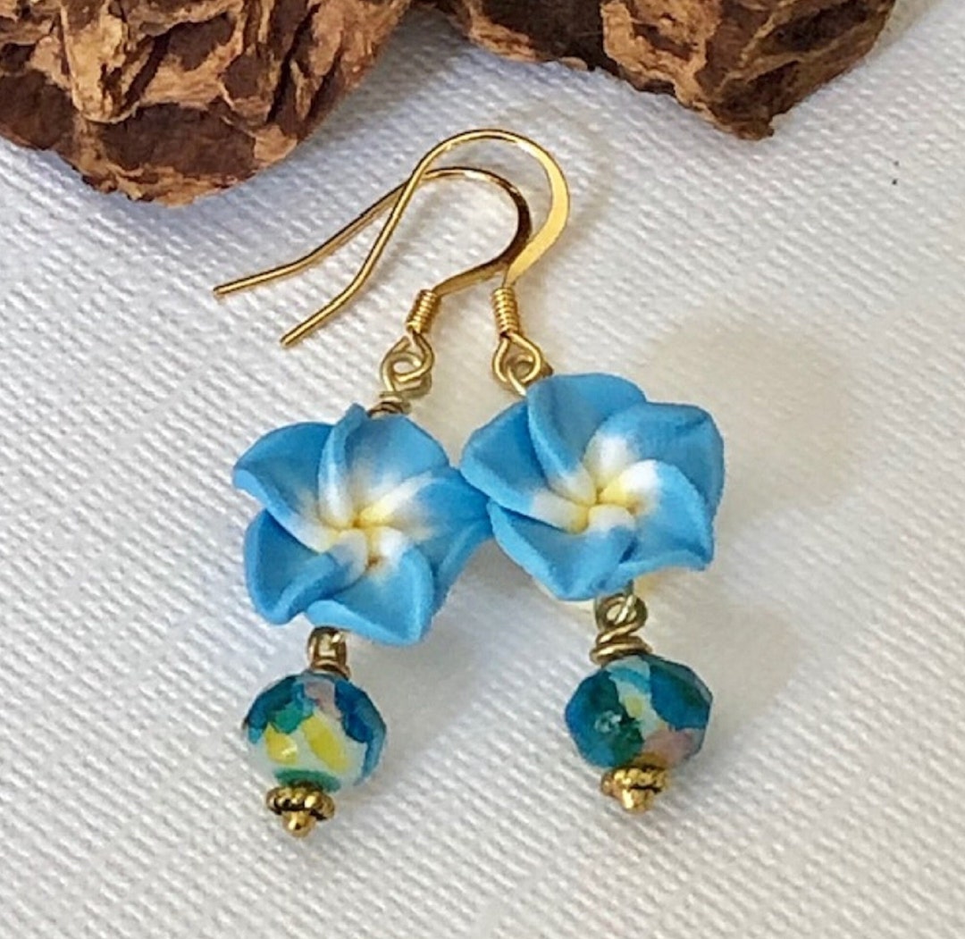 Boucles D'oreilles Oscar De La Renta Fleur Bleue Et Cristal - Pendantes, Plaqué Or, Neuf Sans Boîte