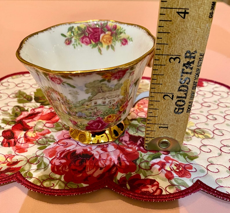 Royal Albert Old Country Roses Tea Cup & Saucer - Thumbnail 4
