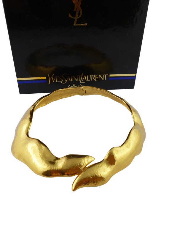 YVES SAINT LAURENT * Gorgeous vintage rigid choker