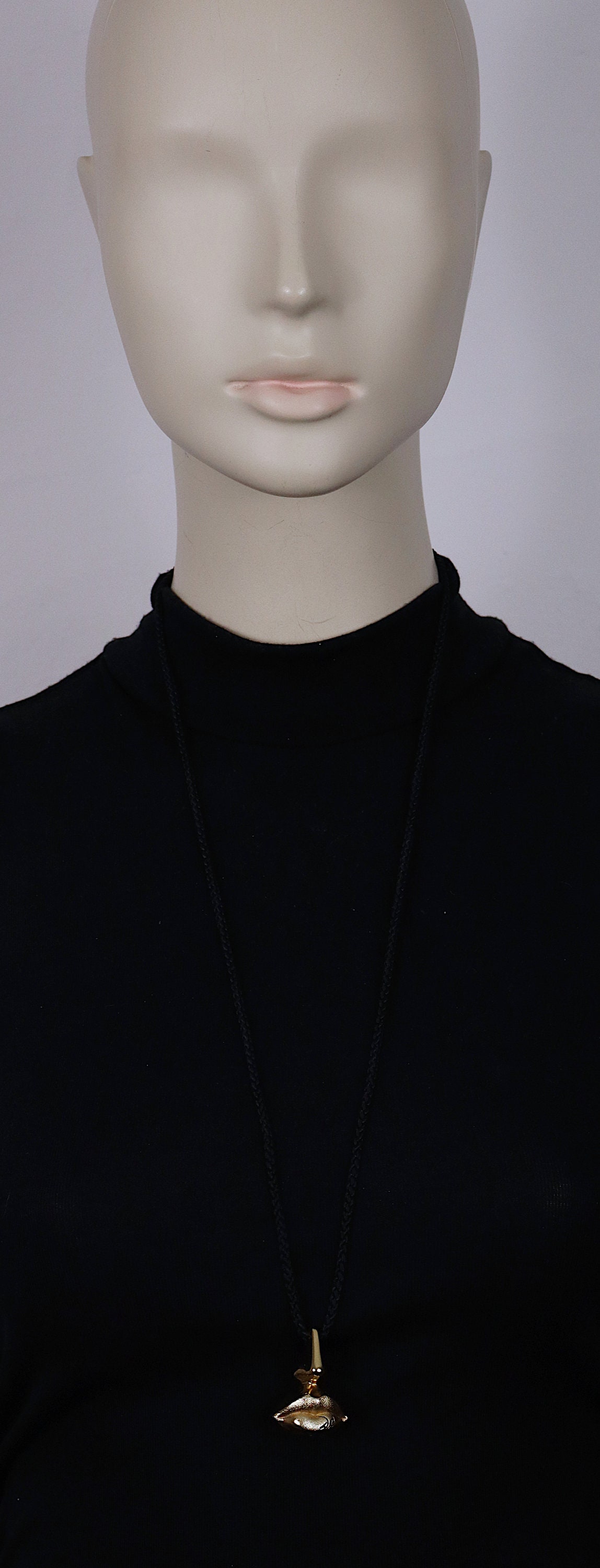 Collier Vintage Pendentif La Bouche Dali - Doré Métal - Occasion