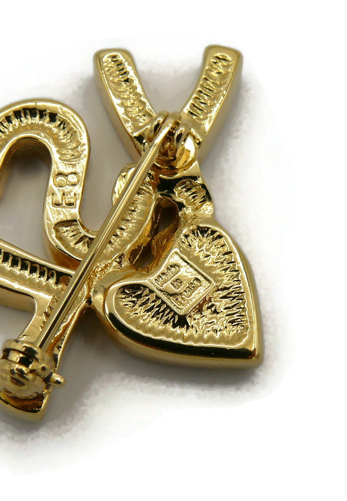 YVES SAINT LAURENT * ヴィンテージ ハート イニシャル ブローチ