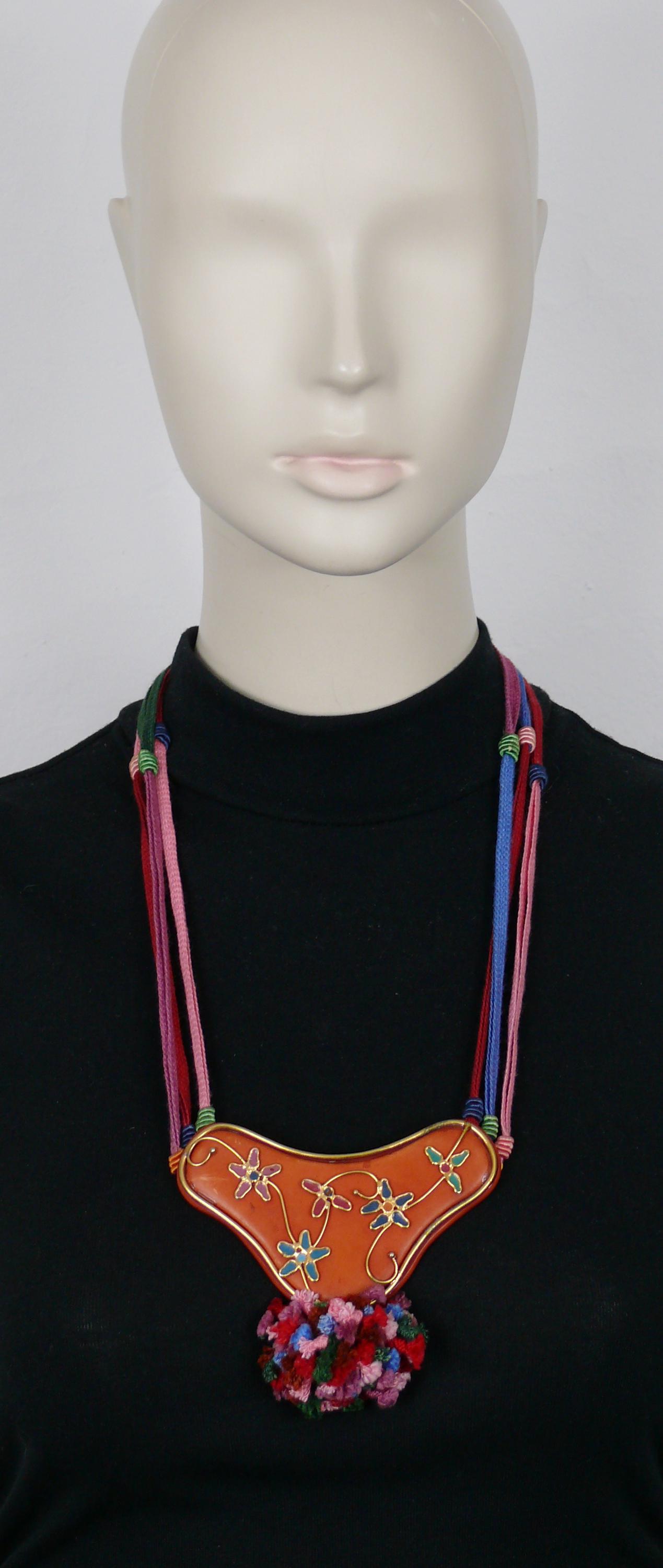 Collier Vintage En Métal Doré Emanuel Ungaro - Occasion