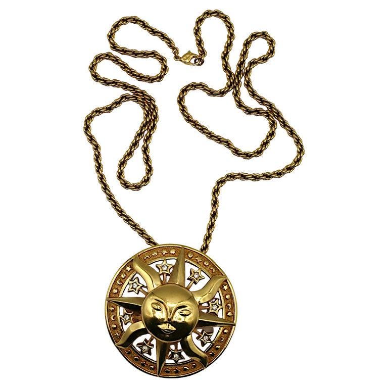 CHRISTIAN DIOR * Vintage Gold Tone Sun Stars Pendant Necklace