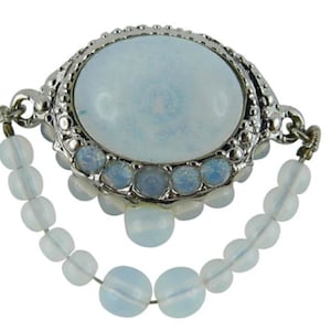 CHRISTIAN DIOR BOUTIQUE * Gorgeous vintage Victorian style opalescent brooch