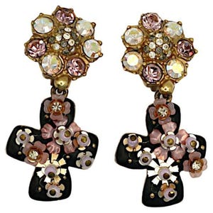 CHRISTIAN LACROIX * Brincos vintage de cruz esmaltada preta