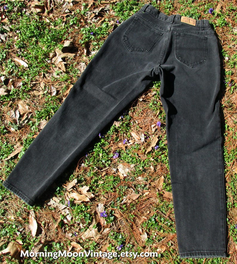 relaxed fit high-waisted Jeans waist 30 inseam 30 tapered leg mom jeans hipster Retro black Denim 90s Lee Riders VINTAGE BLACK JEANS