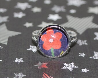 Adjustable small red flower ring