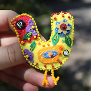 Сhicken brooch