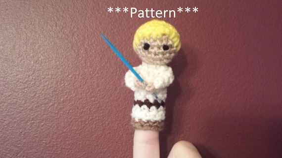 Luke Skywalker Crochet Finger Puppet Pattern, Star Wars Finger
