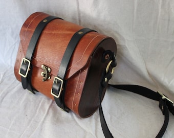 Wood-Sided Leather Sachel