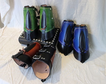 Leather Armor: Fantasy/Medieval Dagger Bracers