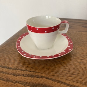 Midwinter Red Domino tea duo c1950