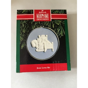Vintage Hallmark Keepsake Christmas Ornament Jesus Loves Me Cameo 1991