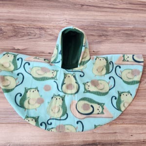 READY TO SHIP! Blue Avocato Car Seat Poncho fits 6 months to 6 years. It&#39;s Reversible, Hooded and Car Seat Safe to keep Kids Warm.