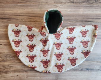 Highland Cow Car Seat Poncho fits 6 months to 6 years. It's Reversible, Hooded and Car Seat Safe to keep Kids Warm. Snow Day Essentials