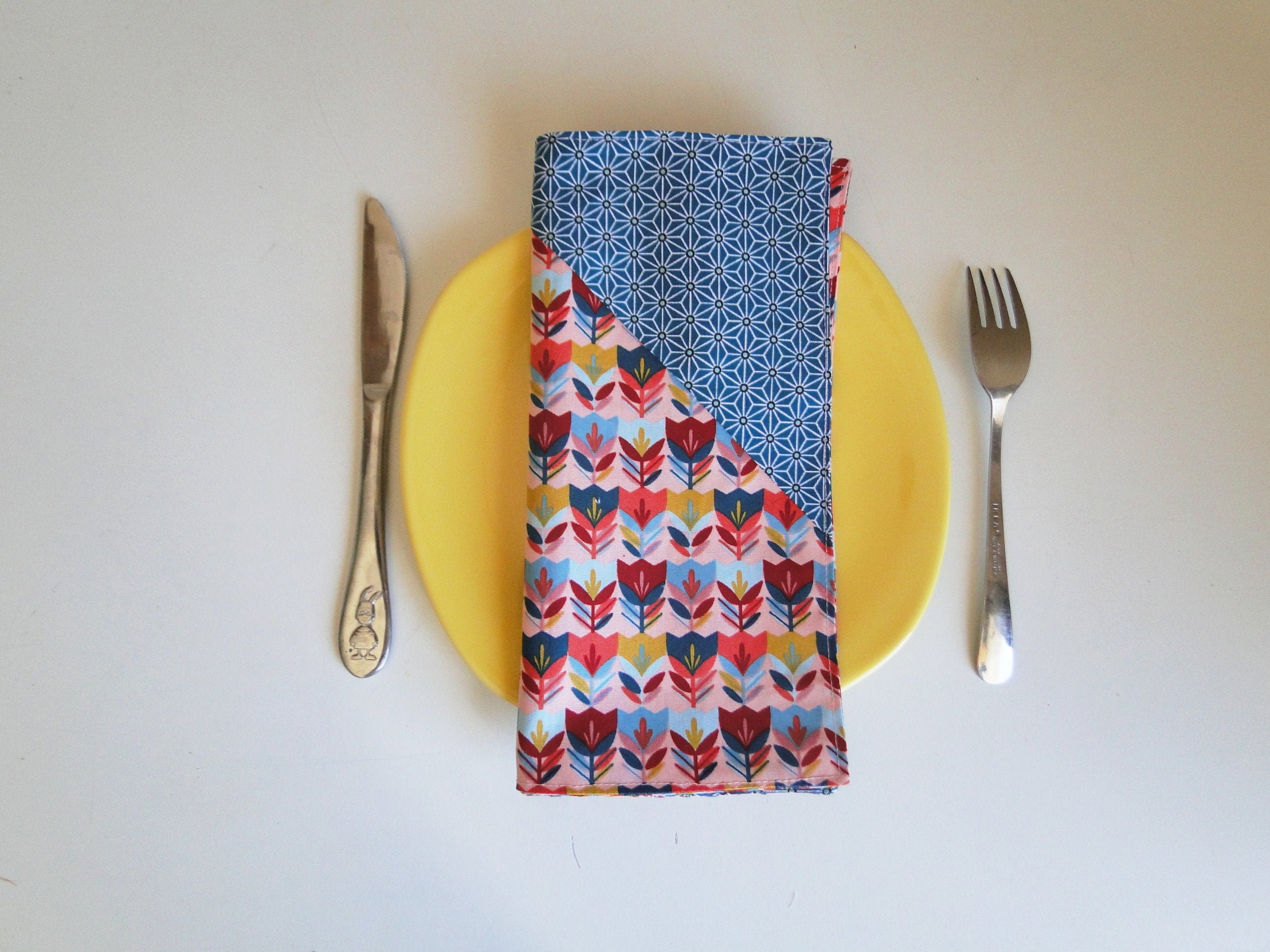 Serviette de Table Tulipes Enfant Femme Maman Doublé avec Prénom Brodé Coton Écologique Zéro Déchet