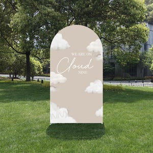 Wir sind auf Wolke Nine Arch Hintergrund Abdeckung | Doppelseitiger Babyparty-Dekor-kundenspezifischer Name