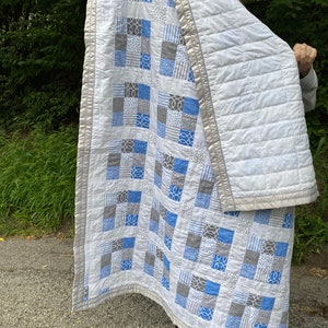 Checkerboards on the Block Quilt
